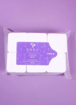 DNKA Perforowane bezpyłowe waciki 5x5cm (600 szt.)
