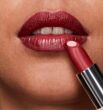 AVON Hydramatic Shine lśniąca szminka z kwasem hialuronowym kolor Scarlet - 2